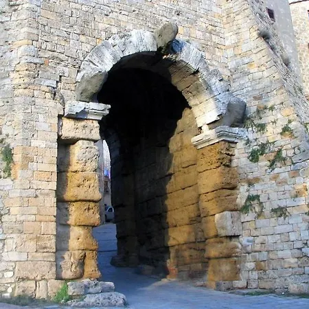 Pensión La Torre Volterra